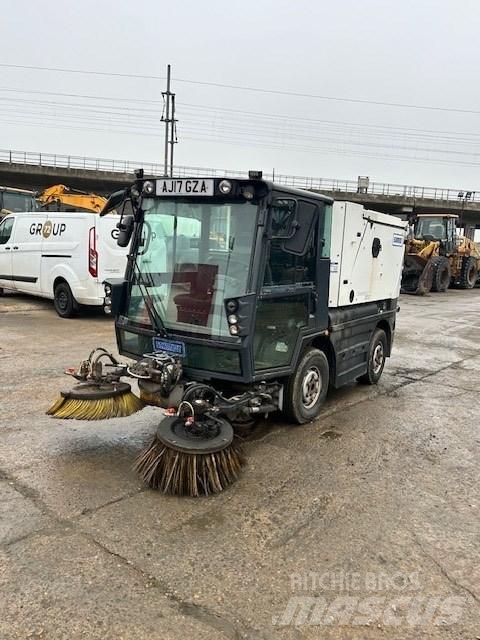 Schmidt Compact 200 Zamiatarki - Zgarniarki - Odśnieżarki