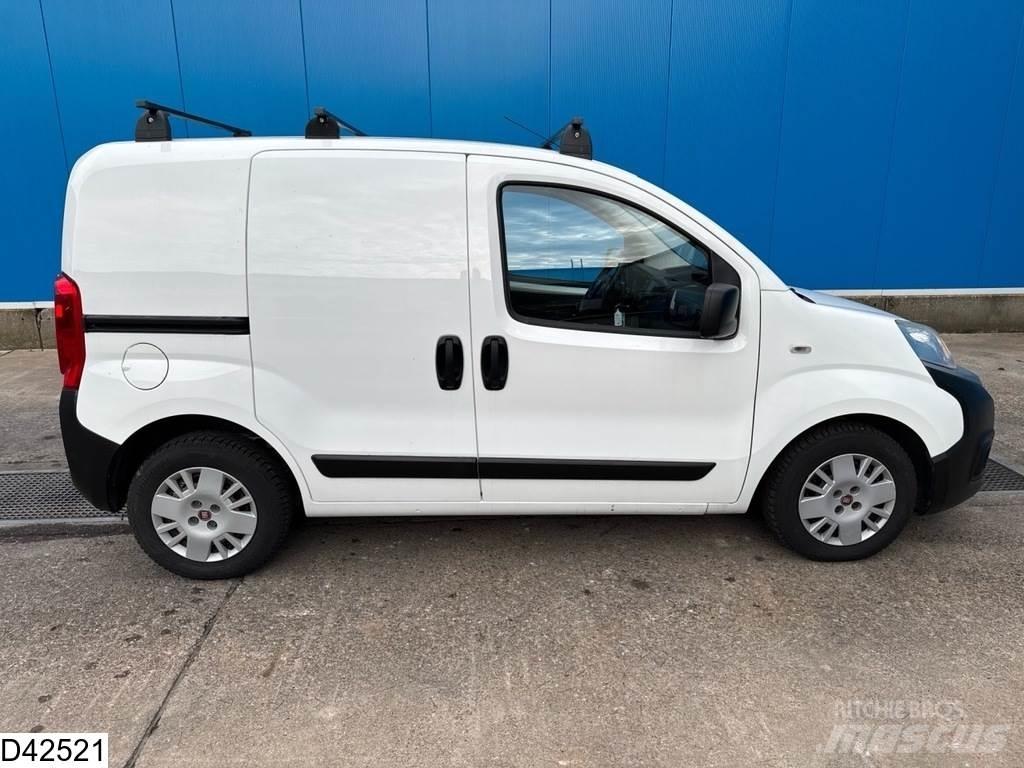 Fiat ? Fiorino Samochody dostawcze ze skrzynią zamkniętą