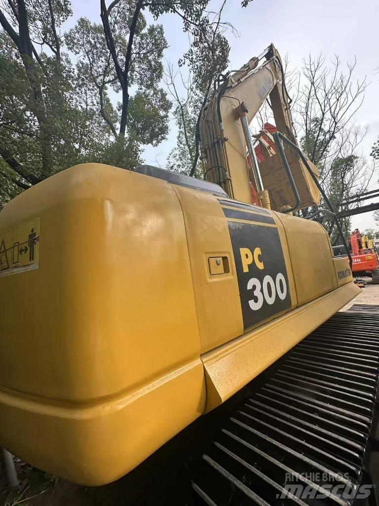 Komatsu PC 300 Koparki gąsienicowe