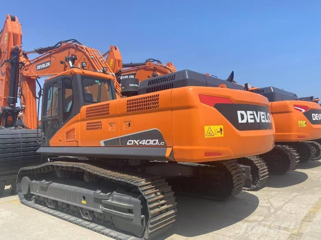 Develon DX 400 Koparki gąsienicowe