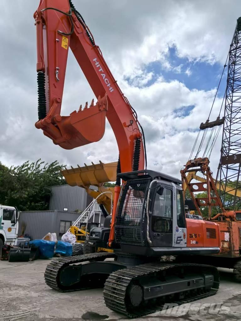 Hitachi ZX 240 HG Koparki gąsienicowe