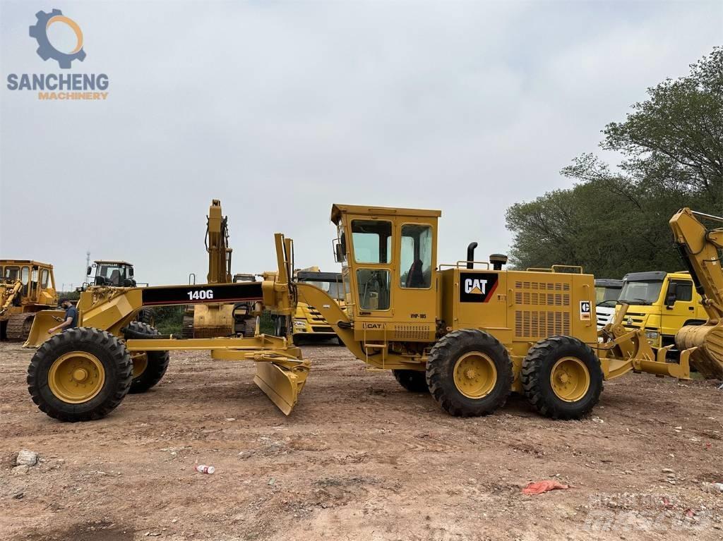 CAT 140 G Równiarki
