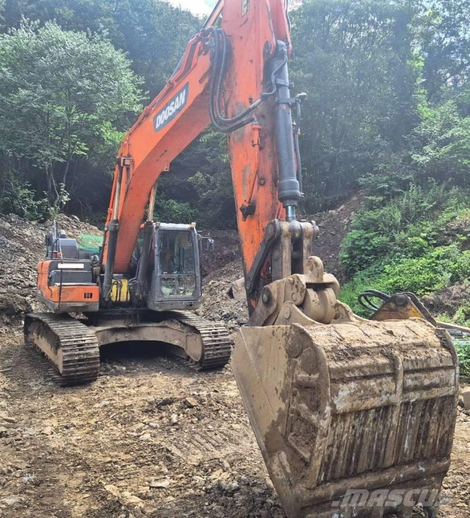 Doosan DX 300 LC-5 Koparki gąsienicowe