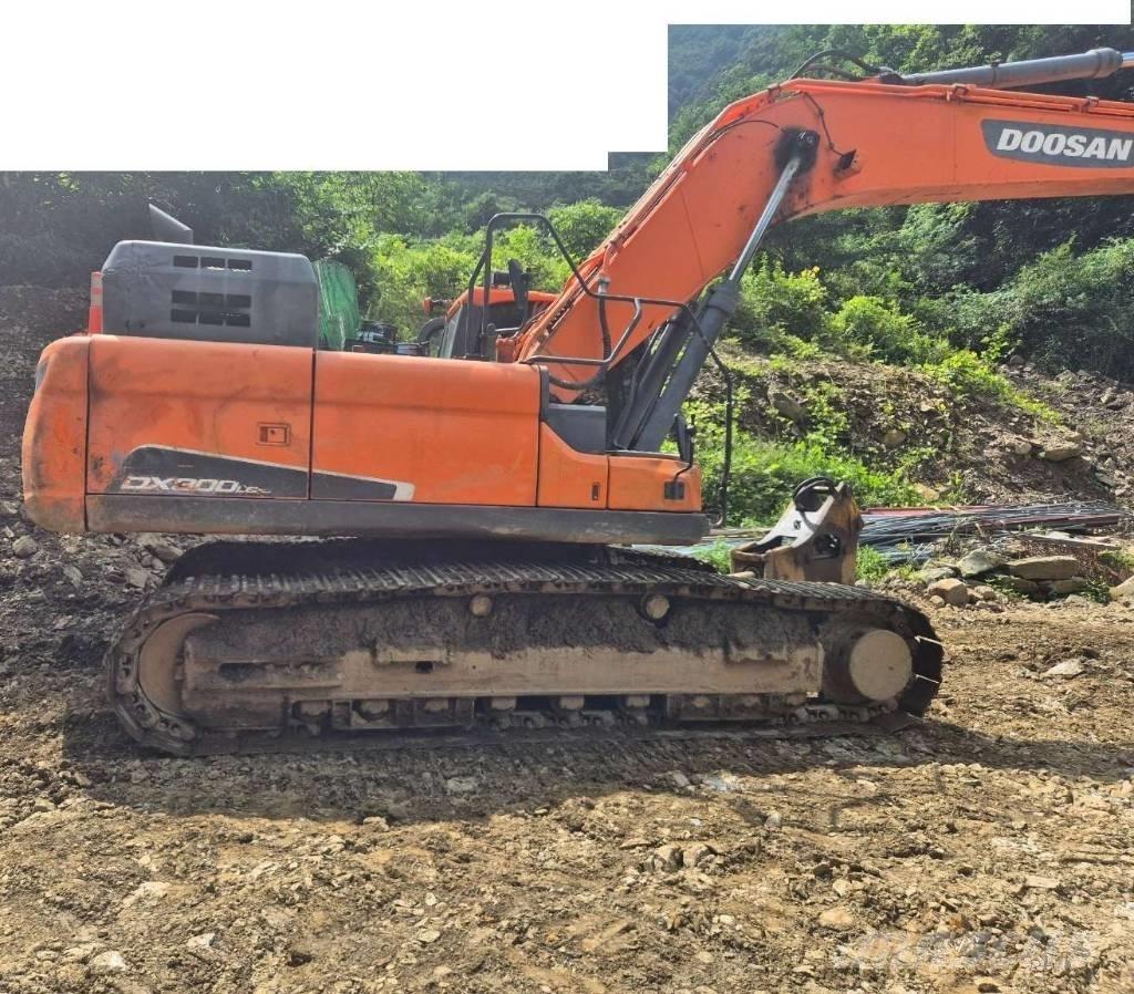 Doosan DX 300 LC-5 Koparki gąsienicowe