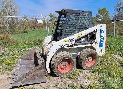 Bobcat 751 Ładowarki burtowe
