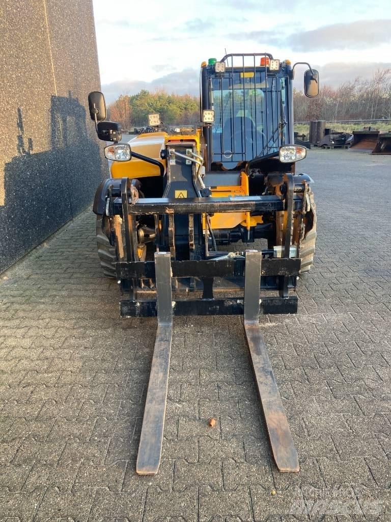 JCB 525-60 E Ładowarki teleskopowe