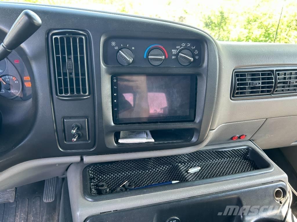GMC Savana G3500 Busy / Vany