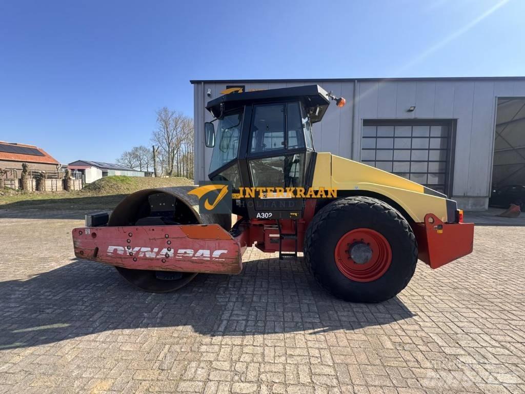 Dynapac CA 302 D Walce jednobębnowe