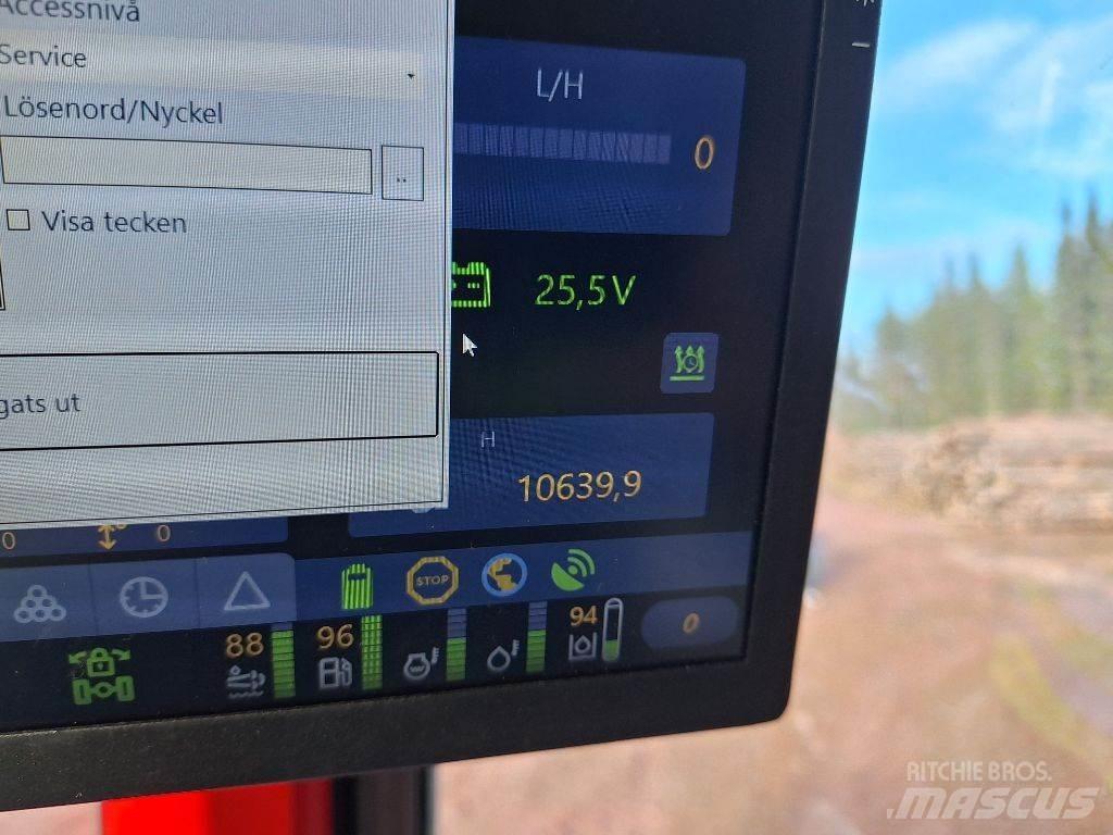 Komatsu 895 Forwardery