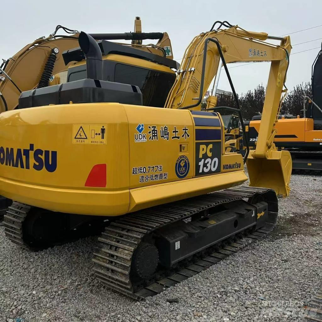 Komatsu 130-7 Koparki gąsienicowe