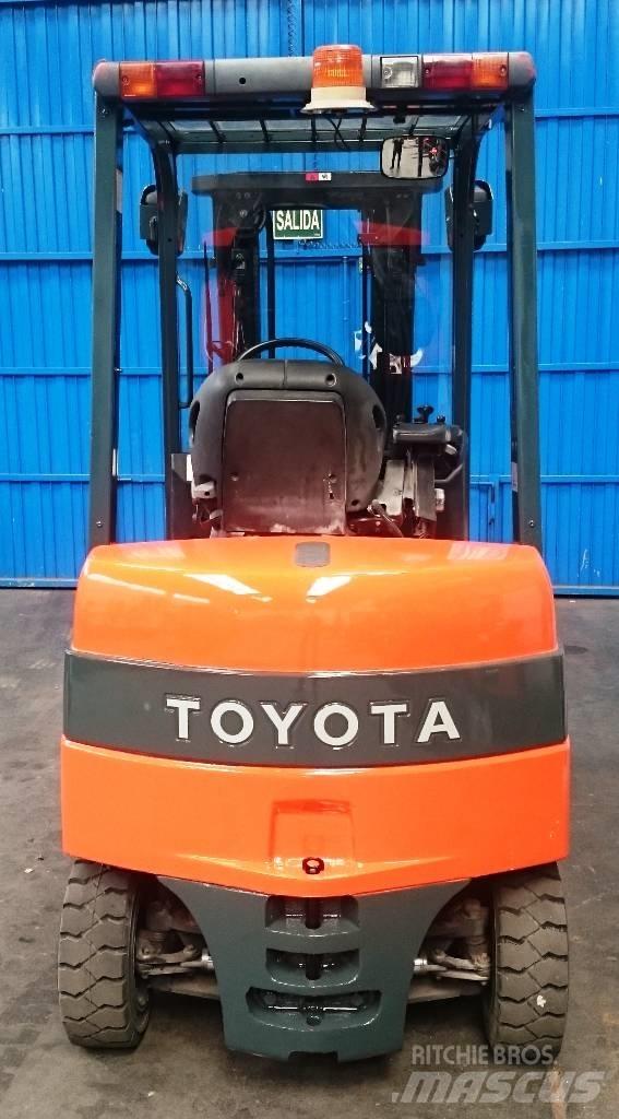 Toyota 7 FBMF 25 Wózki elektryczne