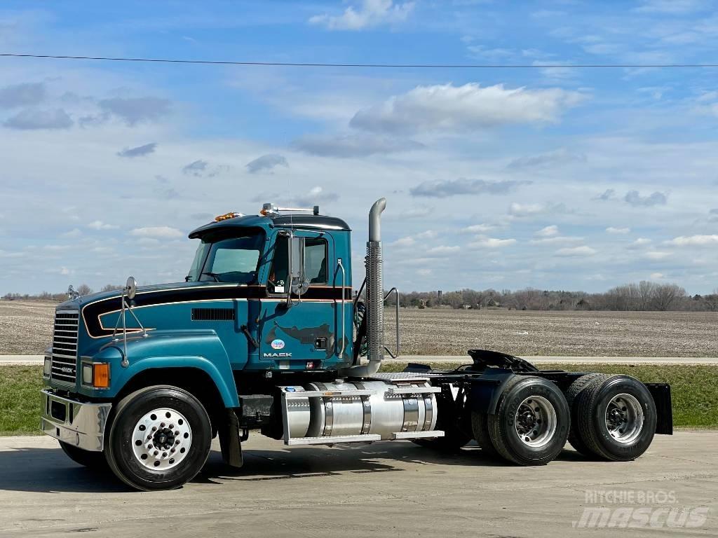 Mack CHU613 Ciągniki siodłowe