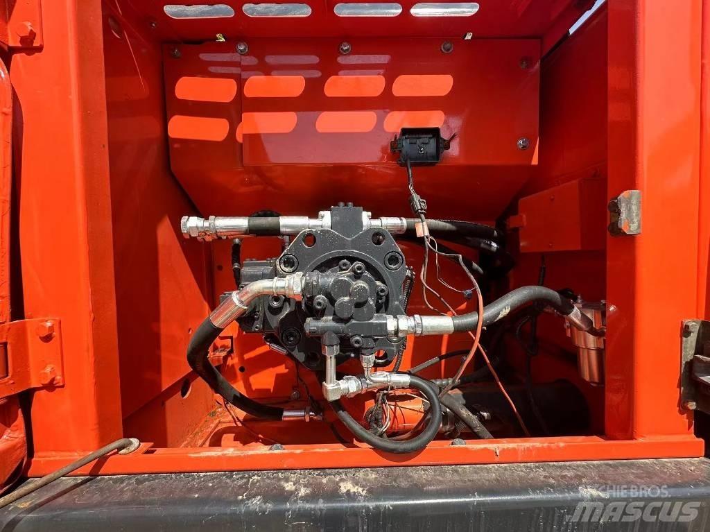 Doosan DX 225 LC-9 Koparki gąsienicowe