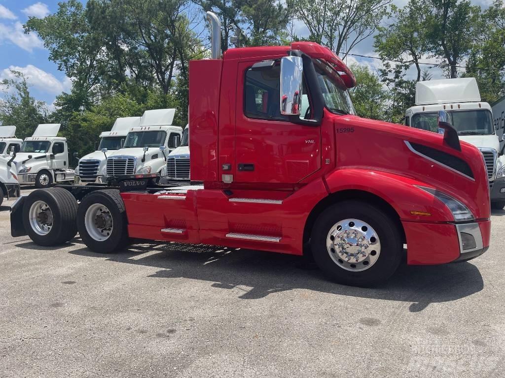 Volvo VNL64T300 Ciągniki siodłowe