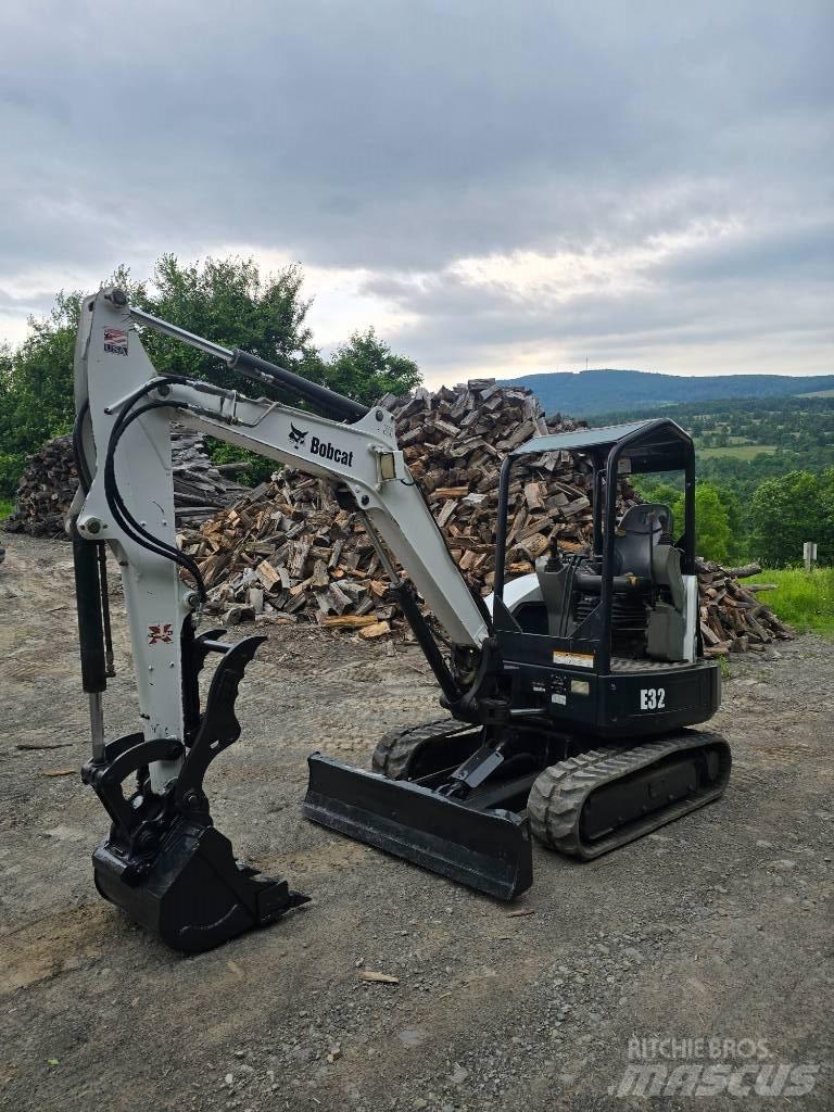 Bobcat E 32 Minikoparki