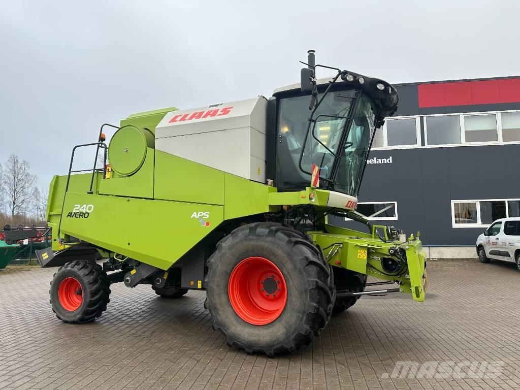 CLAAS Avero 240 Kombajny zbożowe