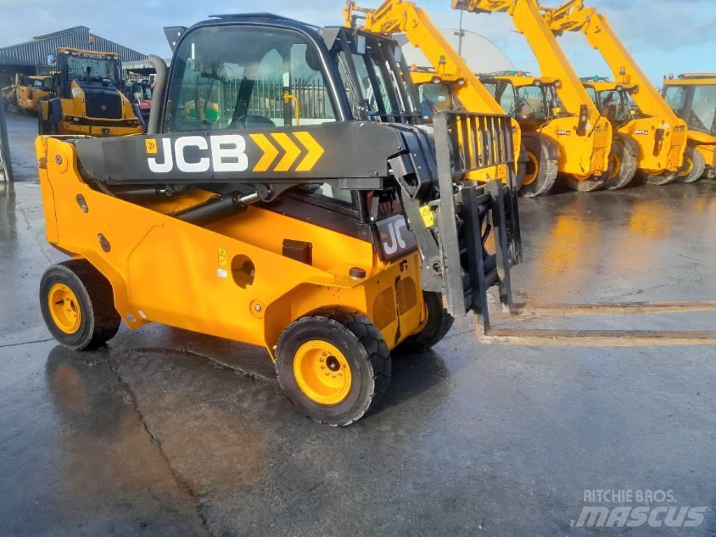 JCB TLT 35 D 4WD Ładowarki teleskopowe
