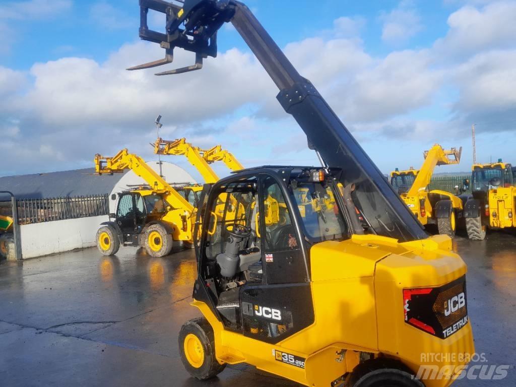 JCB TLT 35 D 4WD Ładowarki teleskopowe