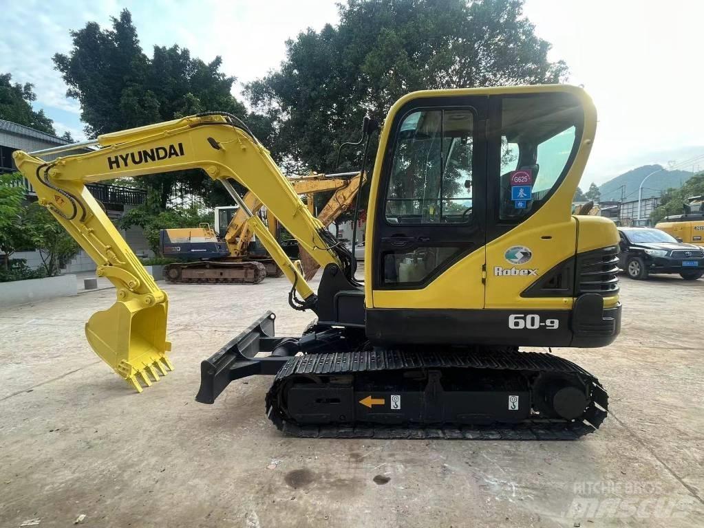 Hyundai R60-9 Koparki gąsienicowe
