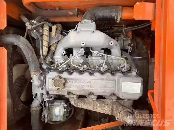 Hitachi EX60 Minikoparki