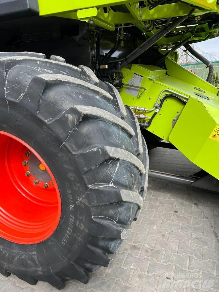 CLAAS Lexion 750 Kombajny zbożowe