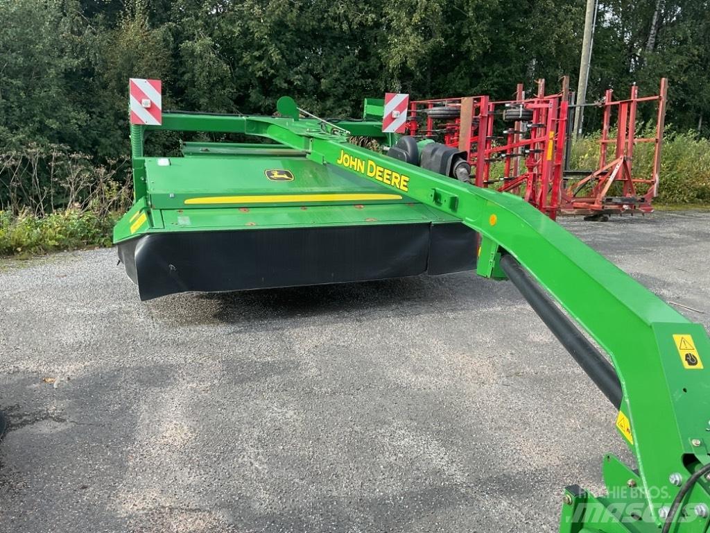 John Deere 530 Kosiarki ze wstępną obróbka paszy