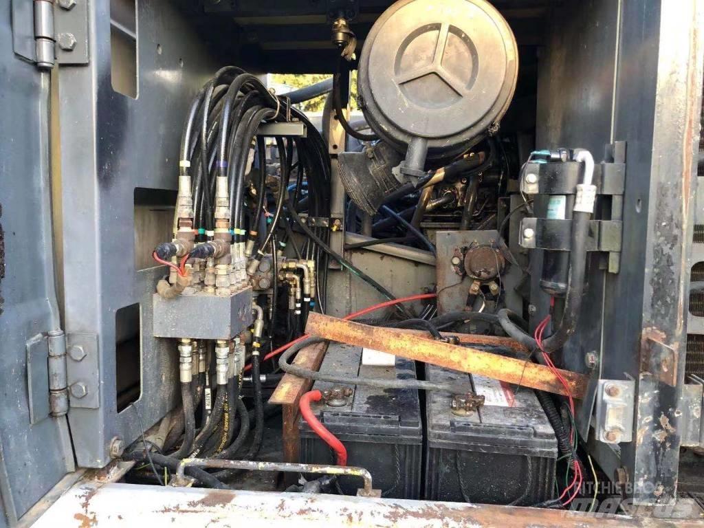 Sumitomo SH200C1 Koparki gąsienicowe