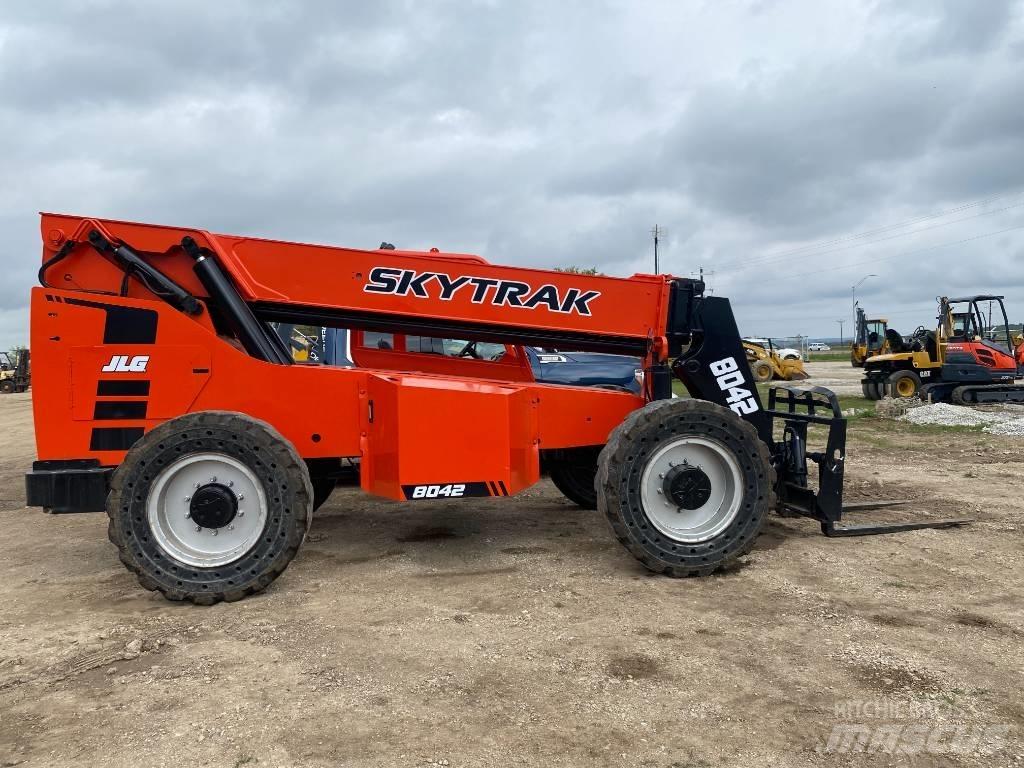 SkyTrak 8042 Ładowarki teleskopowe