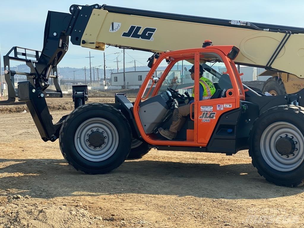 JLG 1255 Ładowarki teleskopowe