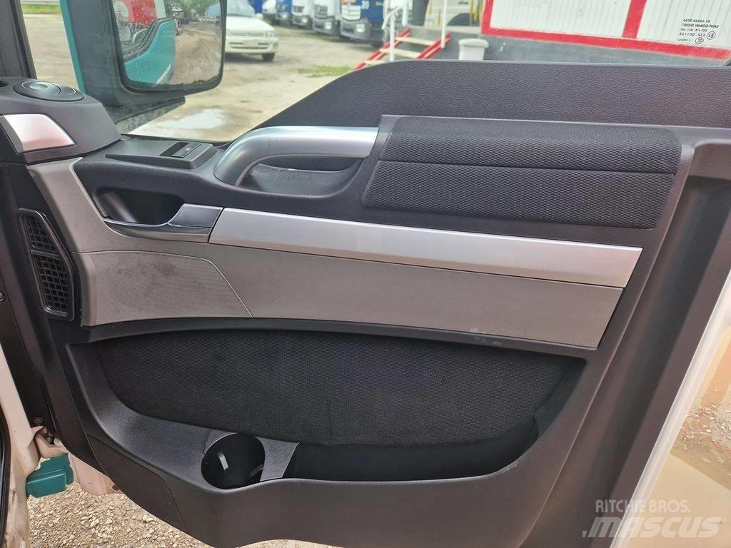 MAN TGX 26.440 Kabiny i wnętrze