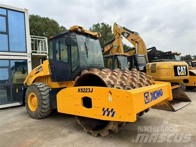 XCMG XS 223 J Walce jednobębnowe