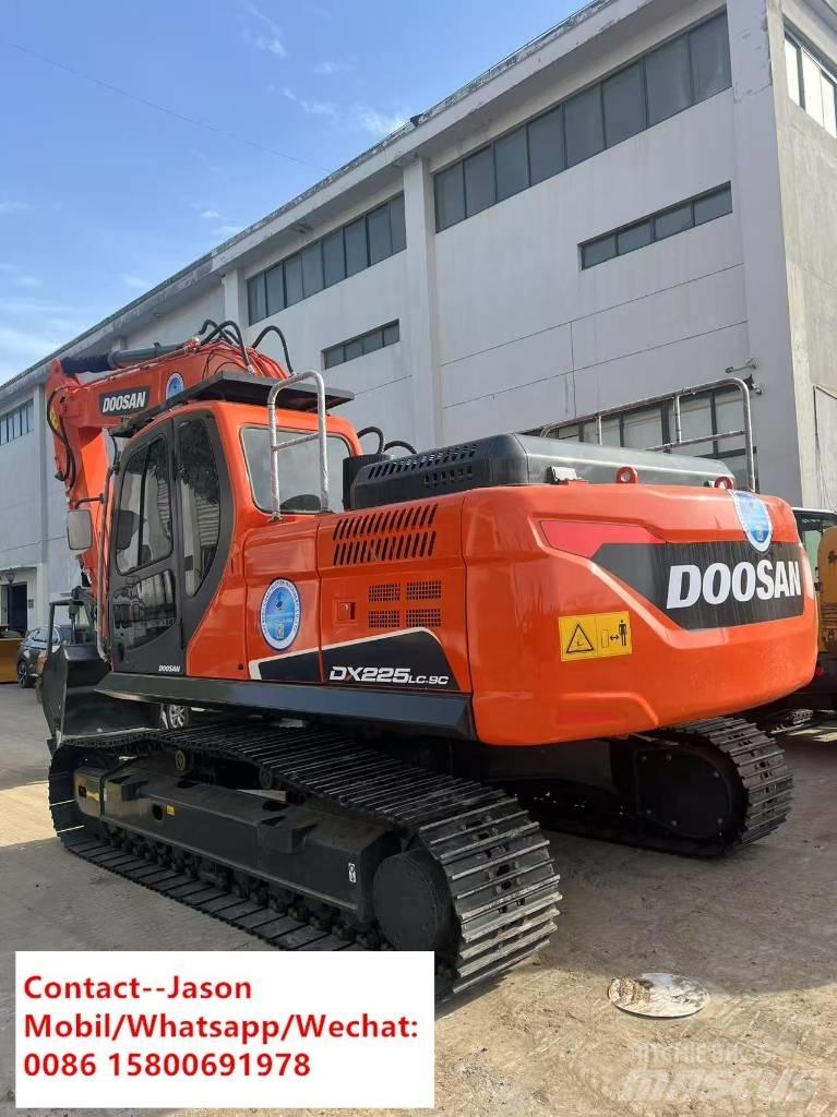 Doosan DX 225 LC Koparki gąsienicowe
