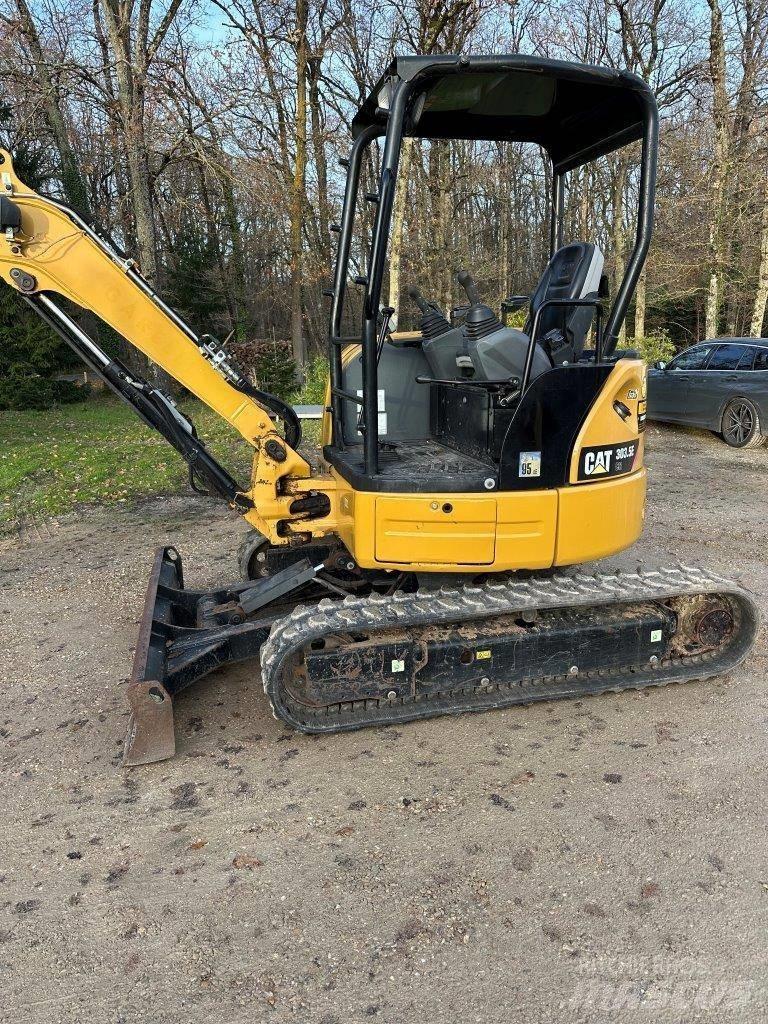 CAT 303.5 E CR Minikoparki