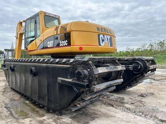 CAT 320 C Koparki pływające - amfibie