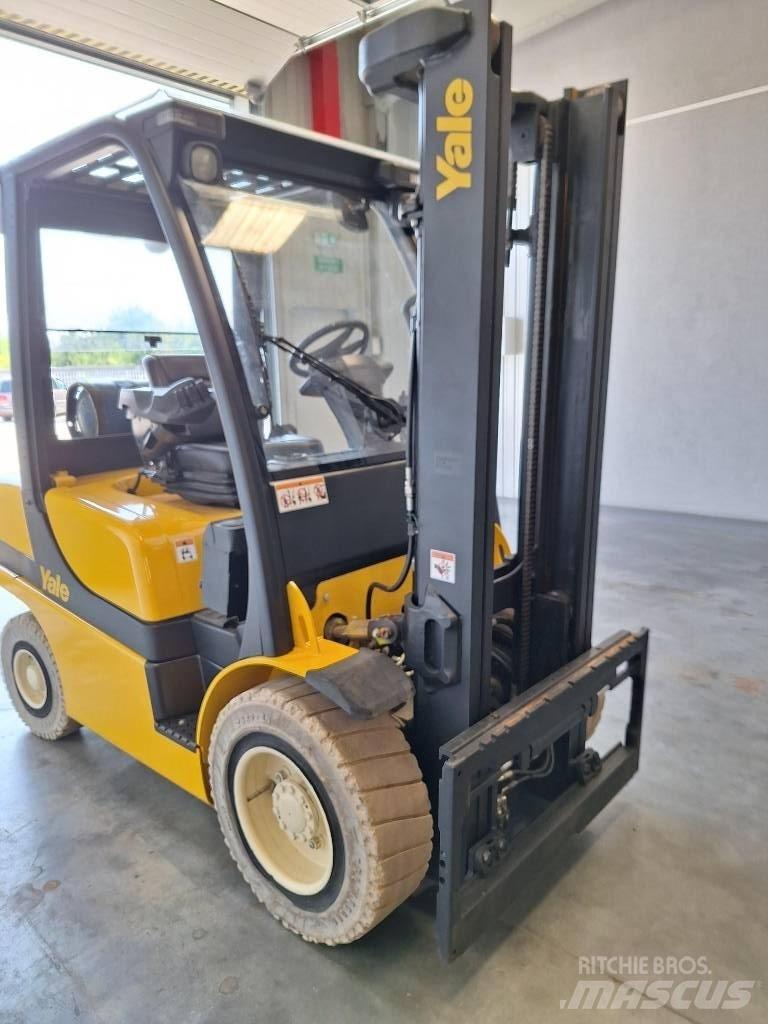 Yale GLP 30VX Wózki LPG