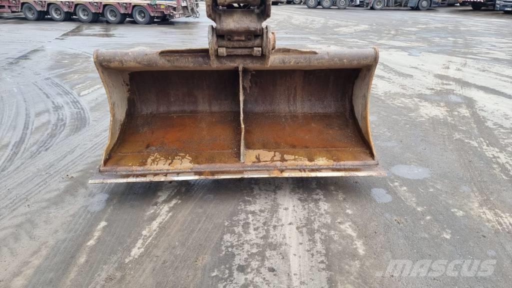 JCB 220 XL Koparki gąsienicowe