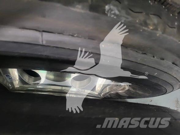 Fontaine  Platformy / Naczepy z otwieranymi burtami