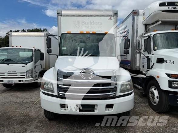 Hino 268A Maszyny budowlane - Inne