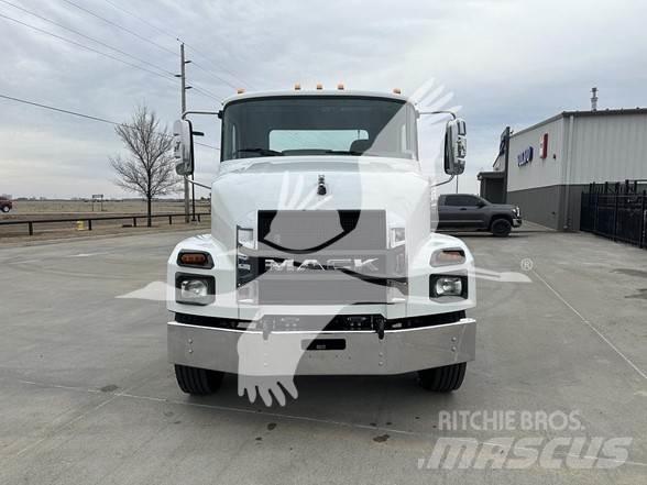 Mack MD6 Maszyny budowlane - Inne