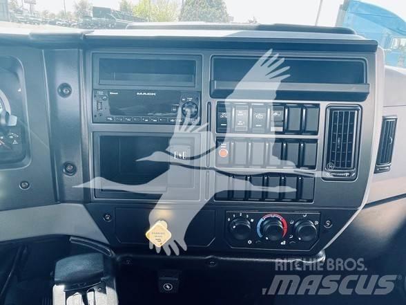 Mack MD6 Maszyny budowlane - Inne