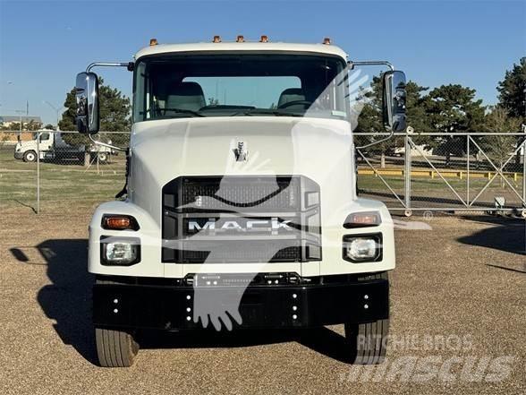 Mack MD6 Pojazdy pod zabudowę