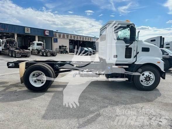 Mack MD6 Pojazdy pod zabudowę