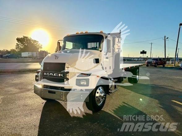 Mack MD6 Ciężarówki typu Platforma / Skrzynia