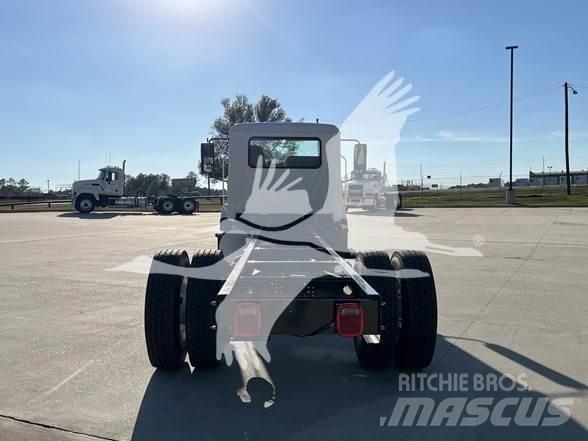 Mack MD6 Pojazdy pod zabudowę