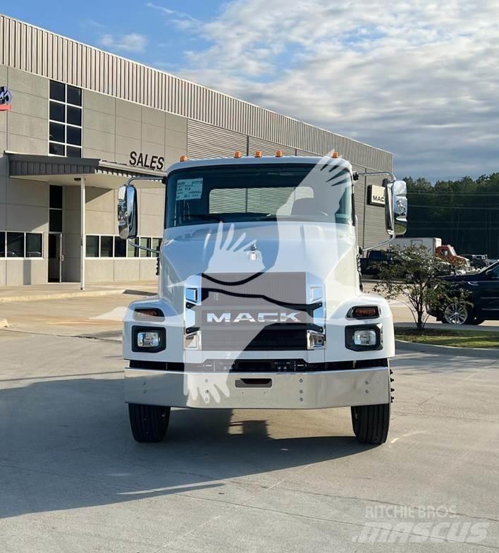 Mack MD6 Wywrotki