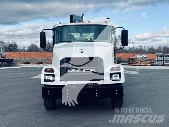 Mack MD6 Maszyny budowlane - Inne