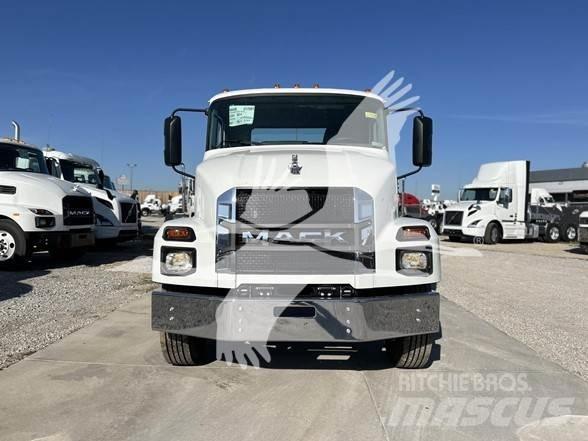Mack MD6 Pojazdy pod zabudowę
