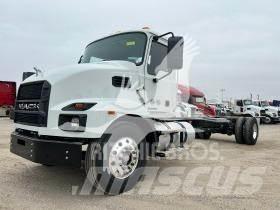 Mack MD6 Pojazdy pod zabudowę