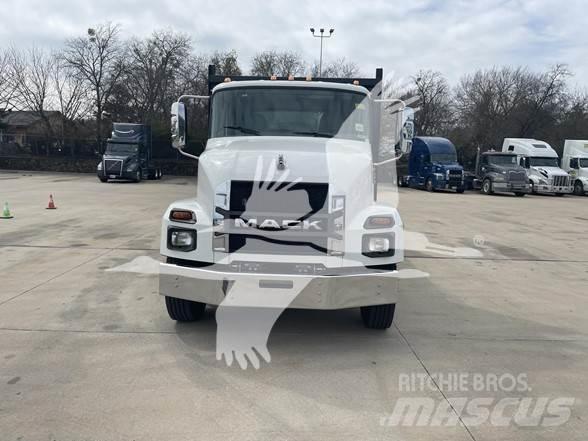 Mack MD6 Ciężarówki typu Platforma / Skrzynia