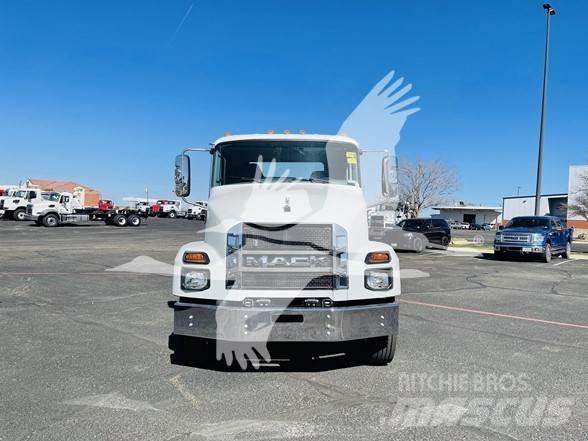 Mack MD6 Pojazdy pod zabudowę